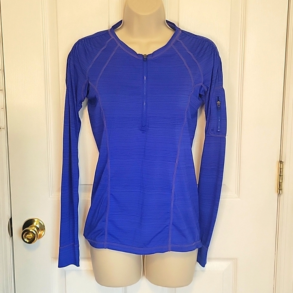 Athleta blue (lightweight Sleeve Workout Tops 3/4 zip xs